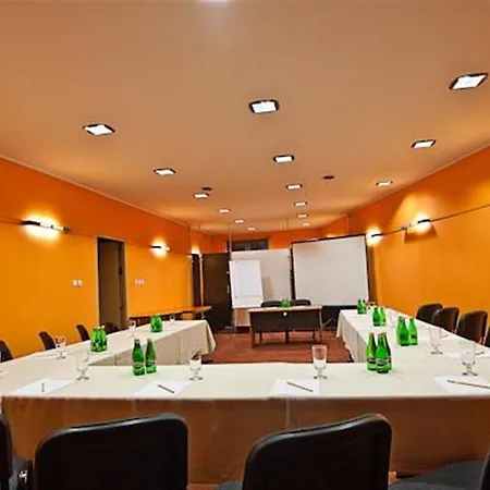 Hotel Tango 3*