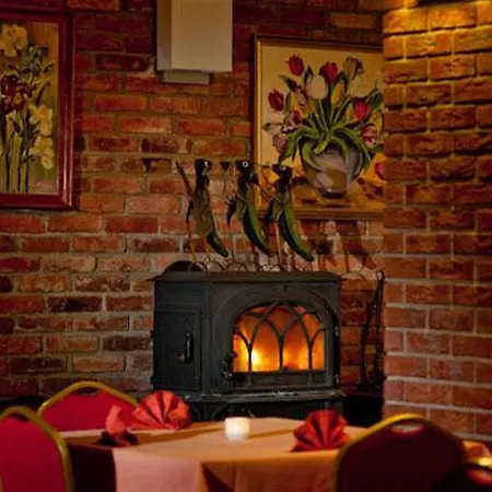 Hotel Tango 3*